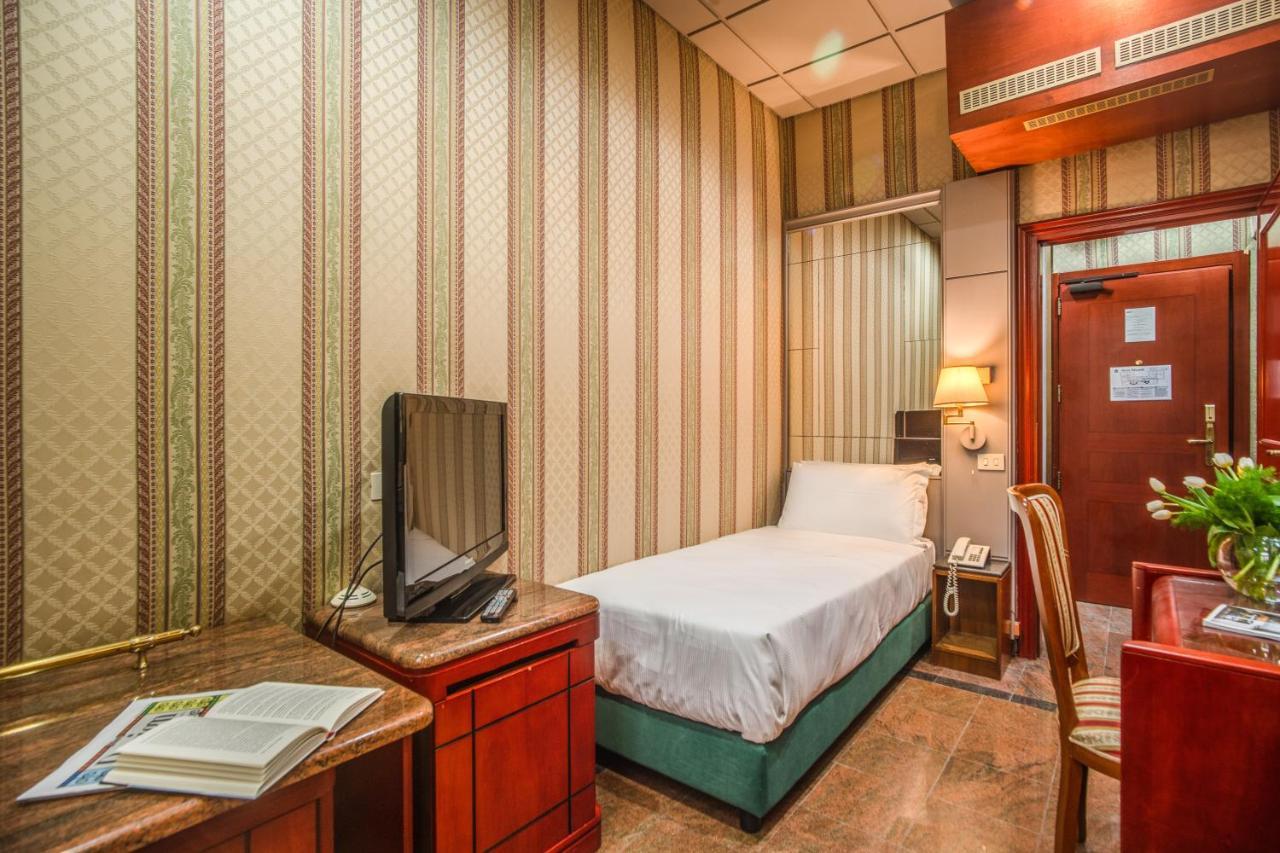 Castro Pretorio Easy Rooms Рим Экстерьер фото